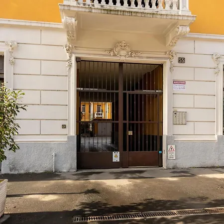 Accademia By Halldis アパート